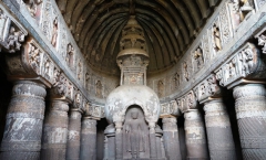 Grutas de Ajanta: 800 anos de Budismo