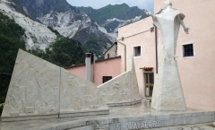 Colonnata e seu mármore de carrara