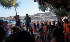 Mykonos, balada, praia e mitologia