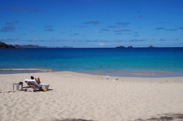 Após o furacão St. Barth volta a receber turistas!